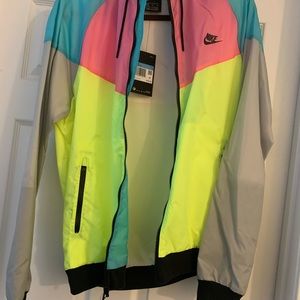 Men’s Nike WindBreaker, Loose Fit Jacket